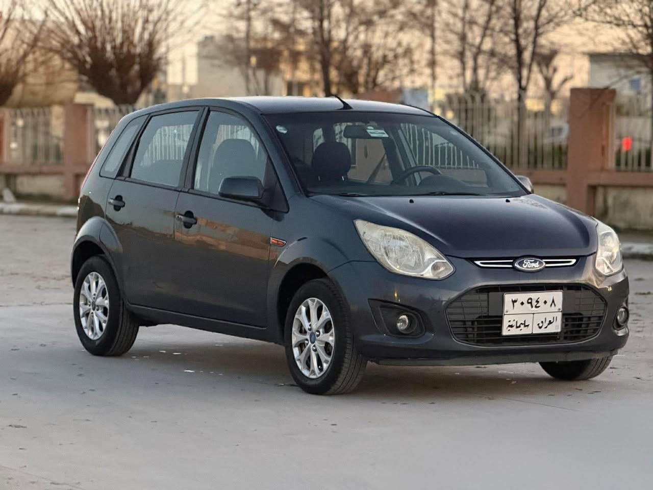 فۆرت فیگۆ 2014 ئۆتۆماتیك دووپارچە بۆیاخ بێ دەعم و لێدراو سەنەوی بەسەرنەچووە کاڵبونەوەی 
نی یە گێرو مەکینە و تەبرید بەشەرت چوارتایەی تازەی لە ژێرە 72 گەڵا معامەلەیەکی کەم ماڵی فەقیرە هیچ مەسروفی تیانی یە بەشەرت . سۆنەرم داناوە 
*********** = *********** حلبجة, السليمانية
