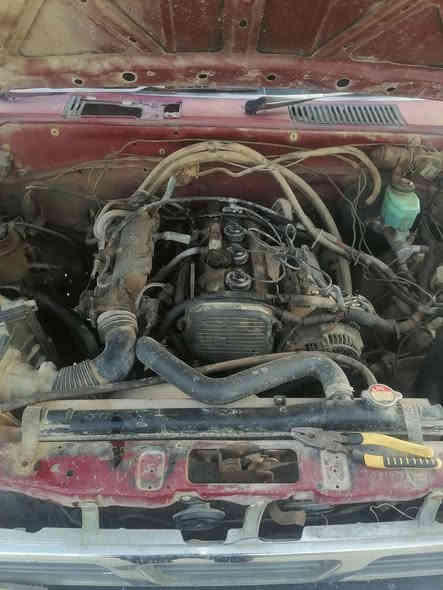 سياره لبيع نيسان تيرانو مديل 1991 رقم بغداد صدامي سنويه عضم عاج  مكان سياره ذي قار قضاء الفجر سعره 20 وبيه مجال الاستفسار ***********
