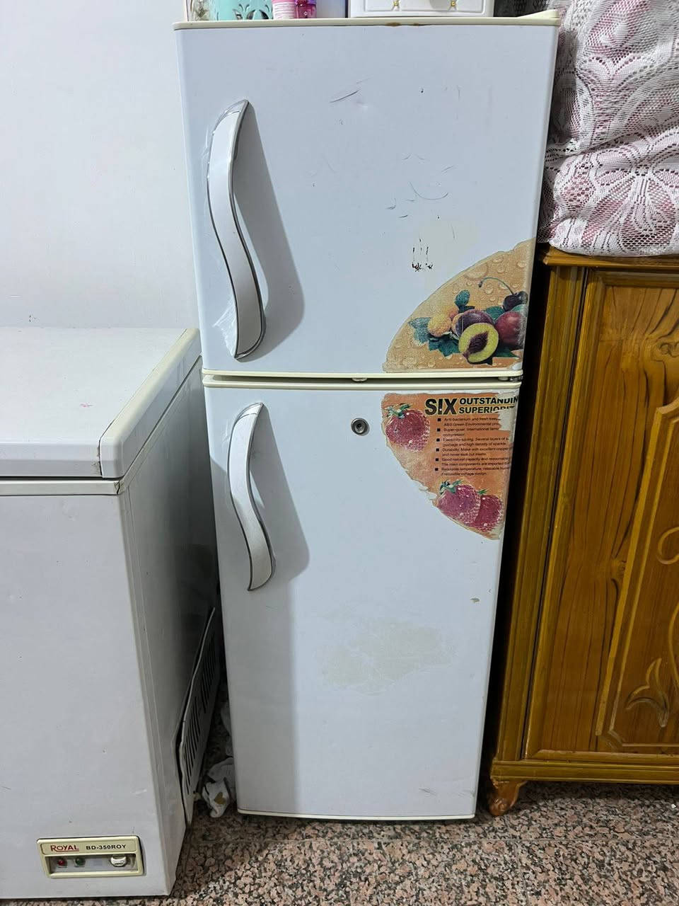 السلام عليكم،،،،،
ثلاجات عدد ٢ للبيع شرط الشغل
١٦ قدم 
٩ قدم
السعر ٣٠٠ 
الاستفسار ***********
