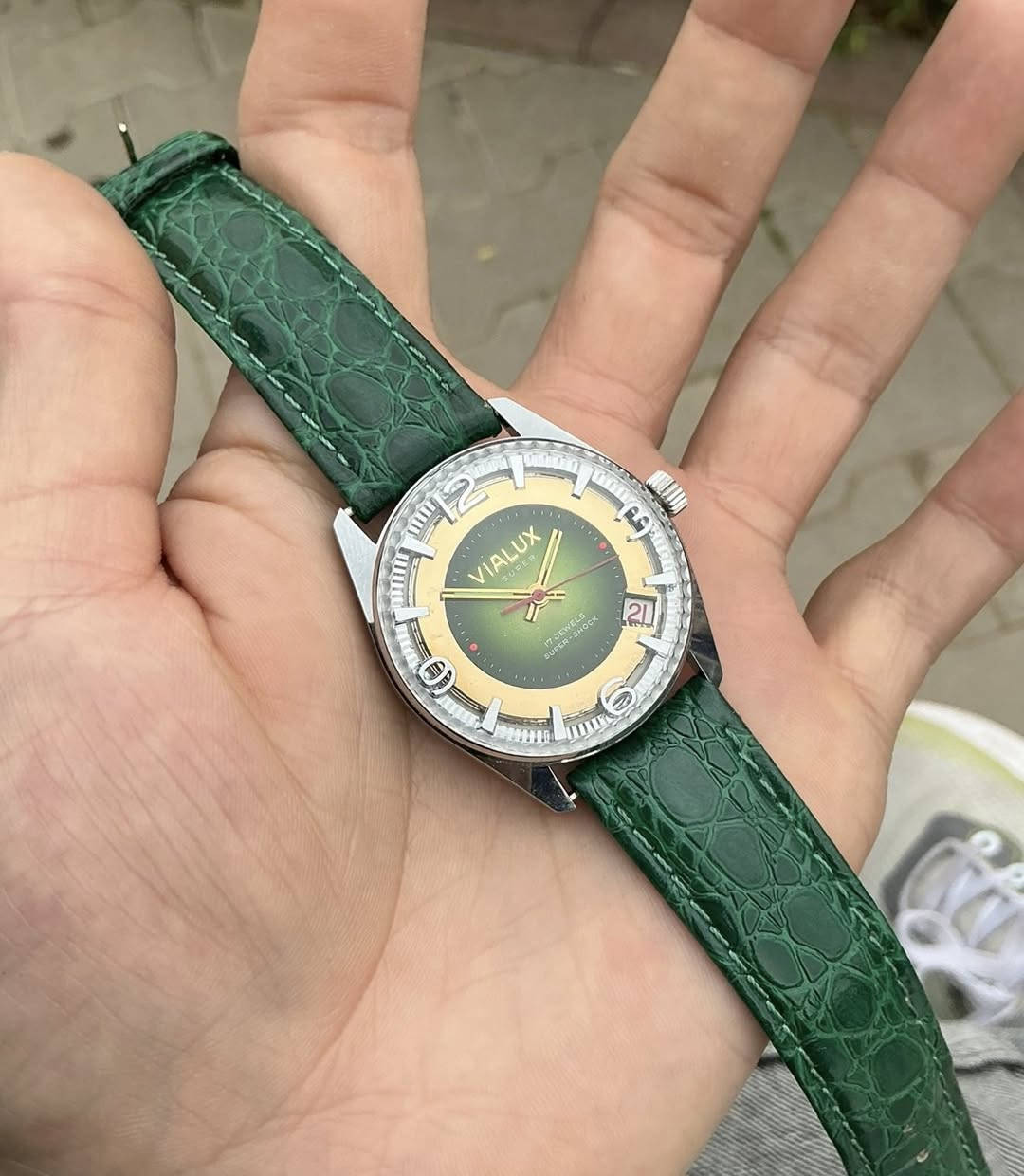 السلام عليكم ساعة VIALUX سويسري نصب
لون مميز جدا
قطر 37 38
جام عدسة
كيس مجدد
مكينة 96 سويسري اصلي 17 حجر
نظافة ممتازة جدا
95 الف


**إذا كنت صاحب هذا الإعلان وتريد حذفه لأي سبب، رجاءا أرسل رسالة إلى الدعم الفني**