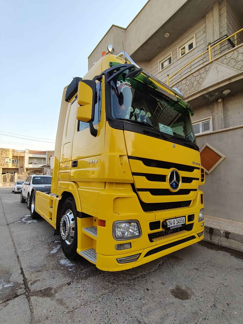 سلام عليكم سياره اكتروز دمعه 2007
ريتايدر خمس طكات رقم دهوك هزه جديد طخم تاير طخم ويل كروم محدثه حاجب كامل حته كيجات حاجب محرك شرط كير شرط اكسن برينه شرط شاصي شرط الاستفسار ***********//‏‪0770 278 9277‬‏ و سعر على خاص
