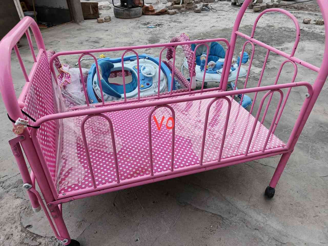 السلام عليكم اخوان اغراض مال بيت للبيع بسعر بلاش***********
