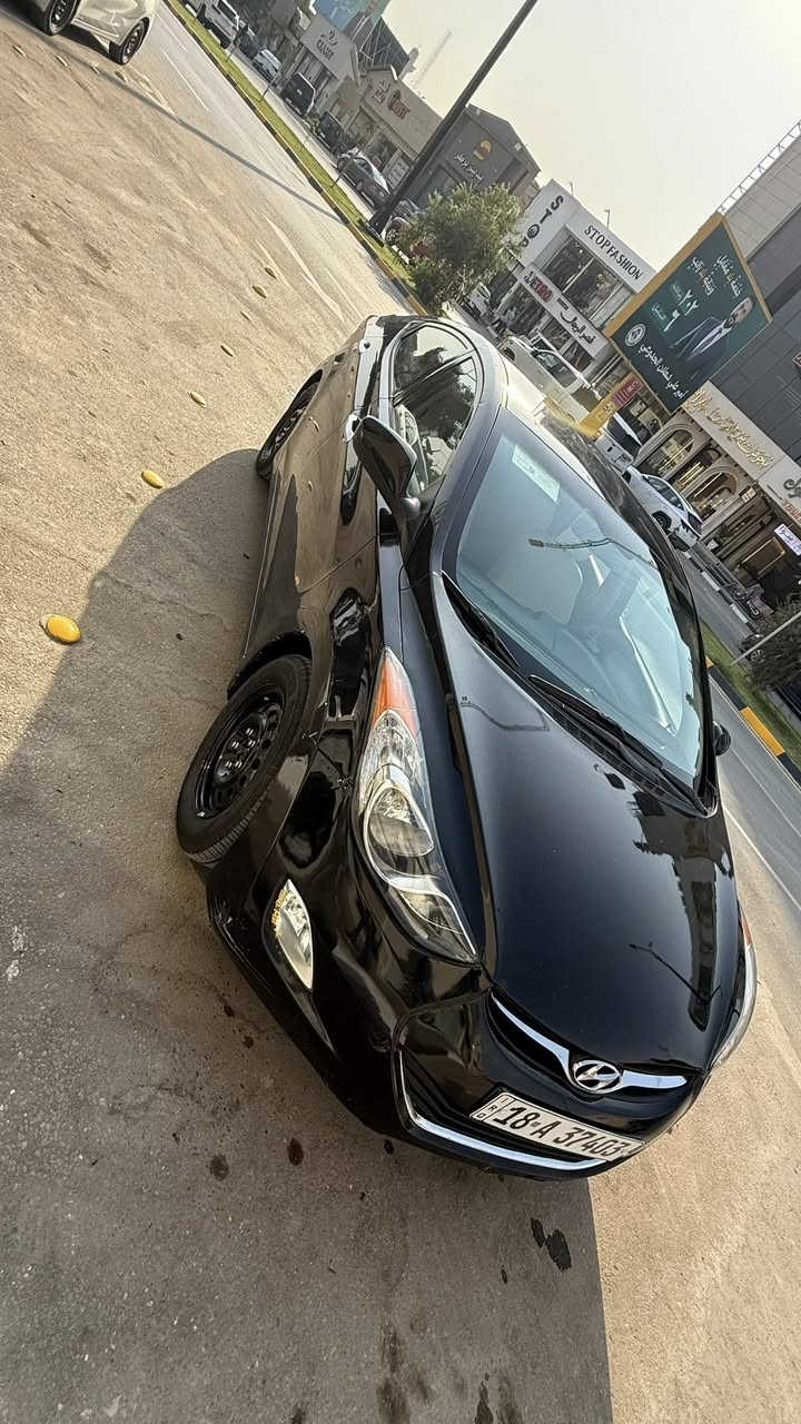 النترا 2013
النترا 2013 للبيع السياره جاهزة من كلشي 
حداديه ودبلات وتخم تاير وفلنجات ودسكات وماطور سترين ومشط وهاوزن خلفي كله جديد بدون اي نقص ومنظومه غاز جديده بالكامل 
حادثها جاملغ وبنيد وبيها قبق الجنطه مصبوغ 
السياره بأسمي 
 *********** 
السعر 103 وبيها مجال بسيط . مكانها الحلة
