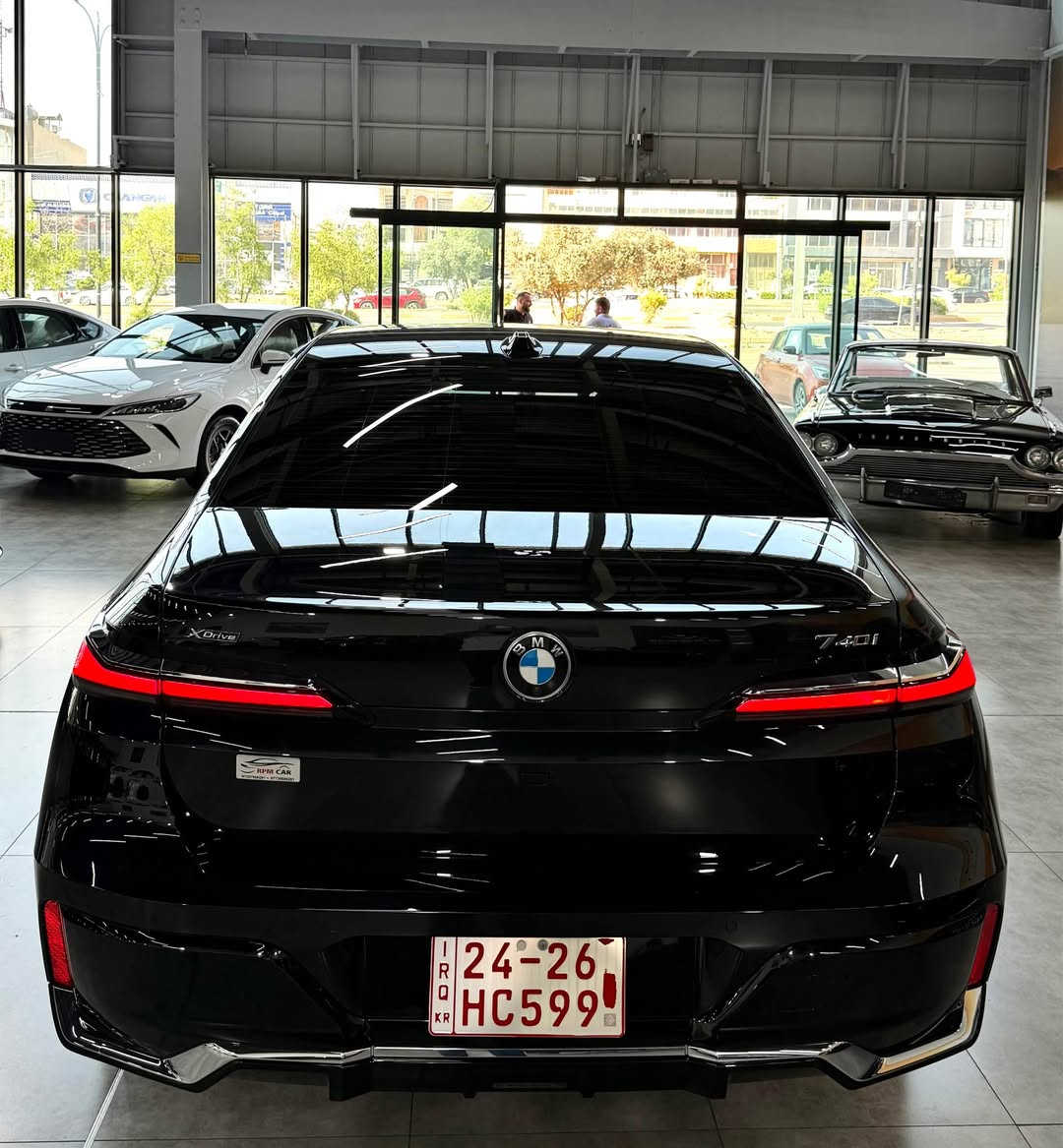 السلام عليكم
الكرستالة للبيع
Bmw 740Li M package
Xdrive
BMW Individual
موديل 2024 ,السيارة كلين تايتل مكفولة من الدعامية للدعامية فول مواصفات بانوراما 
٧مود تحكوم و ناظور ليلي 
وابواب بصمة وتشغيل عن بعد ورادارت امامي وخلفي ونقطة عمياء واوتو بارك و٥ كامرات وصندوك وابواب شفط وانارة متعددة الالوان وكشنات جلد وتدفئة وتبريد وكهرباء وميموري وداتا شو (hud)
وشاشات بالابواب الخلفية تتحكم بكامل السيارة وبردات خلفية ومواصفات هواية متخلص .
السعر: ۷۱۸ ورقة
للأستفسار: ***********
العنوان: السليمانية
ماشية:٥٥الف السليمانية, العراق
