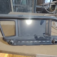 شاشه النترا موديل 19 شغاله سعر 75 مكان بغداد 07715421911