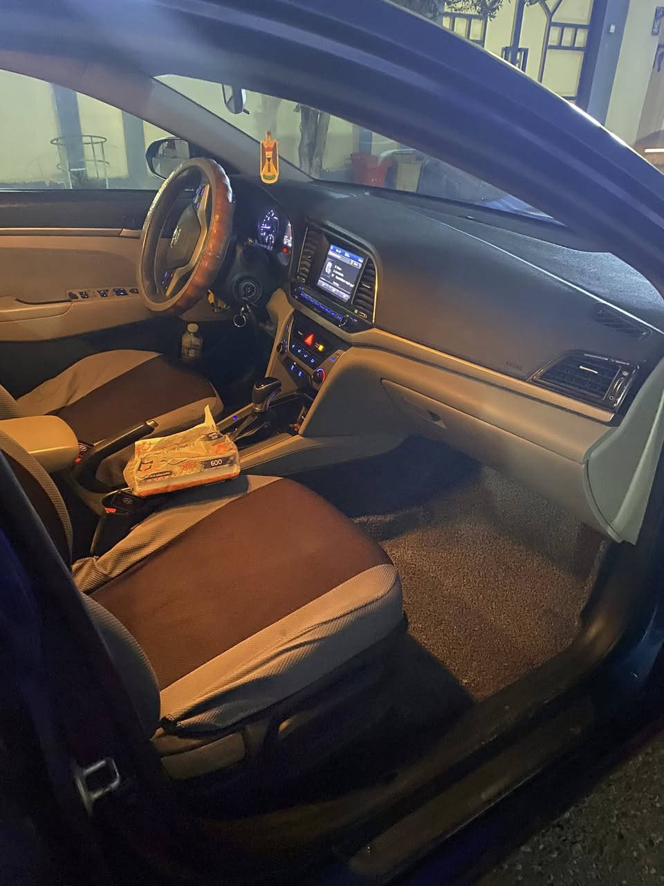 الالنتره موديل 2017وارد امريكي نص فول باسمي رقم أربيل دولي لون نيلي ضرر نص باب سايق وباب وره مبدل صبغ قبغ صندوك جاملغ كدام باب سايق مطوز السعر ١٢٣ وبيها مجال /*********** /***********
