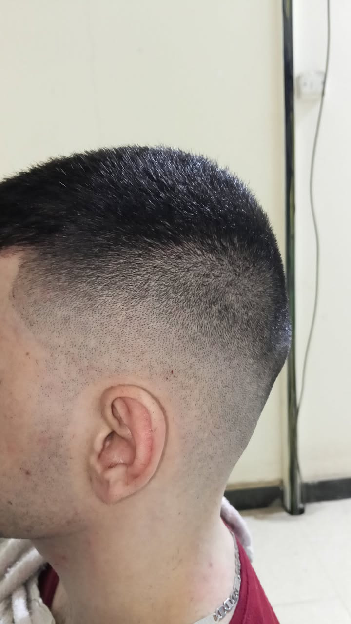 لأول مرة في بابل الفيحاء.  وداعآ للأنتظار
                                 وداعآ لهدر الوقت
                           وداعآ لمعاناة الحلاقة
صار عدكم حلاق جوالvip عندك مناسبة ودايخ بالحلاقه ؟ عندك عيد ميلاد طفلك ومحتار شلون اتحلقه ؟ عندك دوام وما عندك فراغ للحلاقه صار الحلاق يجيك على البيت
كل العليك تتصل*********** وإرسال موقعك على الواتساب ومشكلتك محلوله علما أن الحلاق ذو خبرة وكفاءة عالية@إشارة
