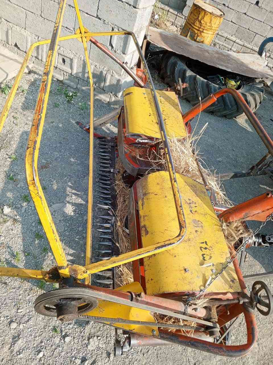 بۆفرۆشتن خەرمانکوتو دەراسەی پئشی تراکتۆر بۆنیو هۆڵندیو فۆڕگسنو عەنەتەریش دەبئت
نرخی خەرمانکوتەکە 12گەڵا نرخی دەراسەکەش 17گەڵا هەردوکی مەزبوتە***********
