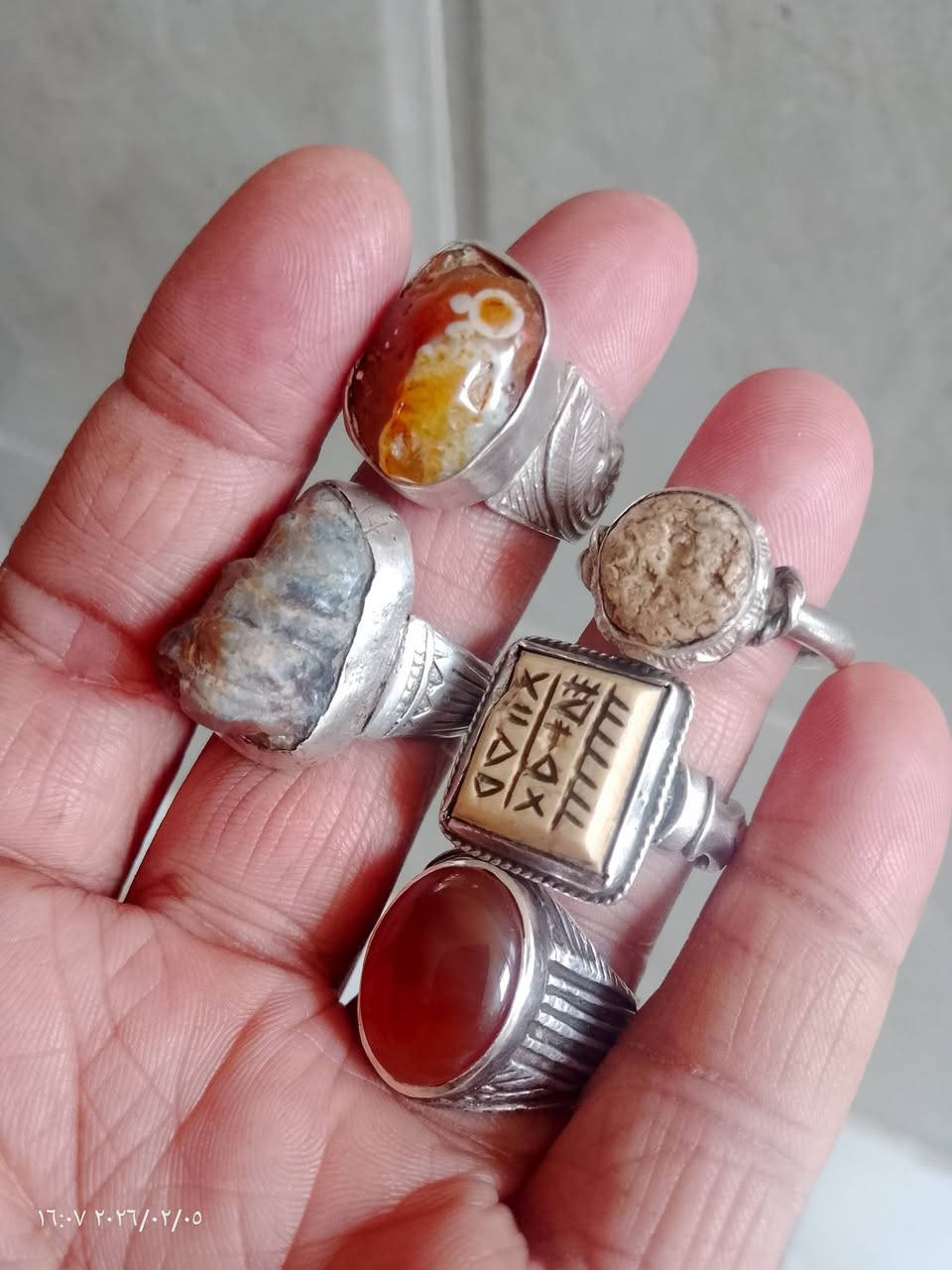 تحف للبيع او مراوس شعندك نزل محابس أو زناجيل سوارت
*********** واتساب
