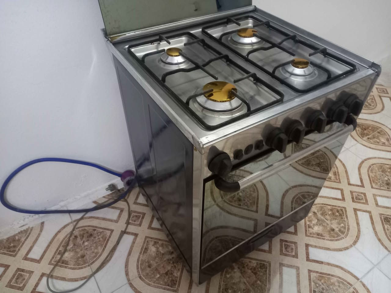 طباخ عشتار مصري للبيع شرط الشغل السعر ١٢٥ ألف العنوان موصل حي الصدام بعد السيطرة عالشارع العام طريق بعشيقه *********** *********** يوجد توصيل داخل الموصل أجره عالمشتري موصل, نينوى
