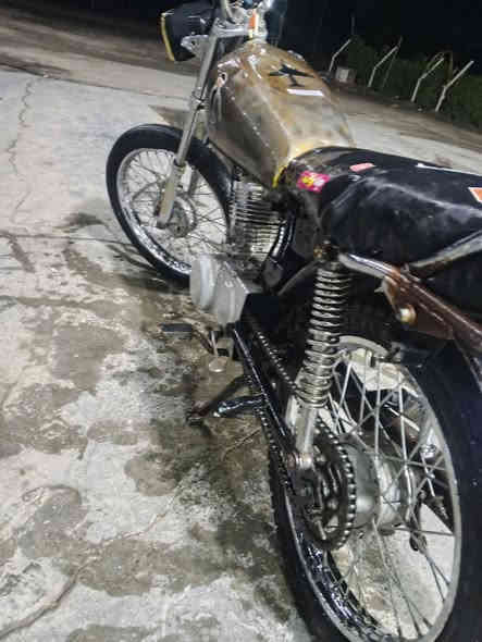 سلام عليكم دراجه اربعه كير ارشه 7اوراق للبيع ***********
