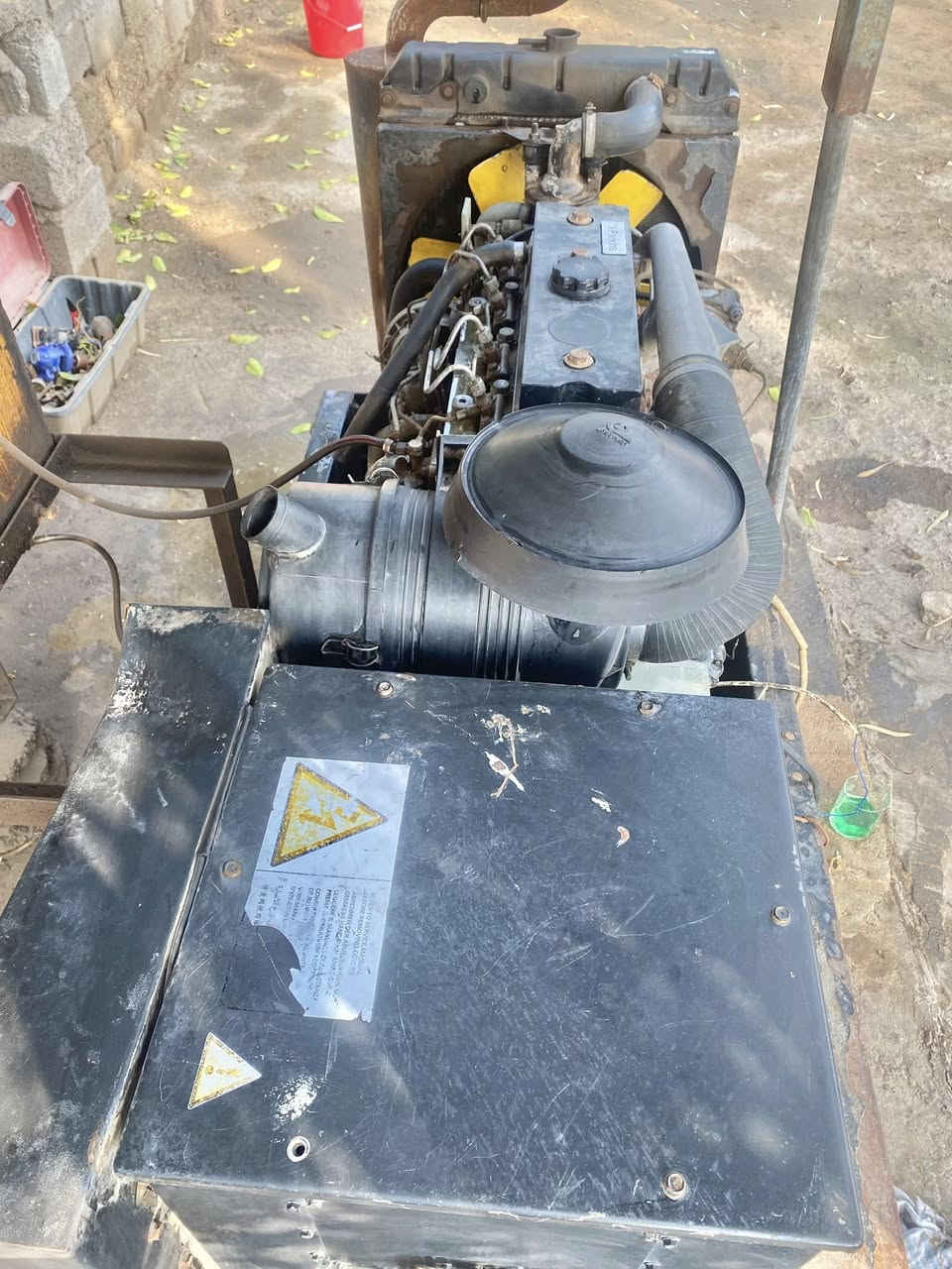 السلام عليكم مولده بيركنز إنكليزي الأصلي للبيع 65 كيفي   تنطيك 250 امبير راس توليد ع شركه المكينه كفاله مامدود عليهه سبانه 🔧⚙️🛠️المكينه لاتنقيص ولاتبخير   🚨 
رقم الهاتف ***********
