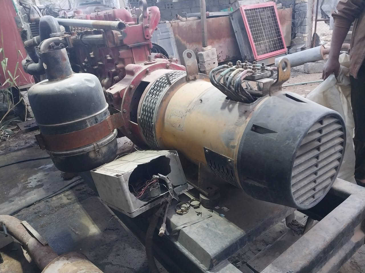 السلام عليكم افيكو ١٢٠ استندر لاتنقيص ولاتبخير ١٥٠ كيفي ابيع على حمل
اتصل ***********
