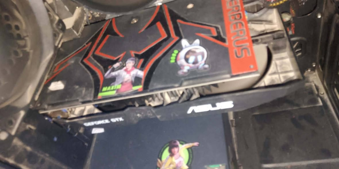 عندي 1050 ti نيفيديا مستخدمه العاب شغال اي عطل مابي سعر 70قفل وياه توصيل


**إذا كنت صاحب هذا الإعلان وتريد حذفه لأي سبب، رجاءا أرسل رسالة إلى الدعم الفني**