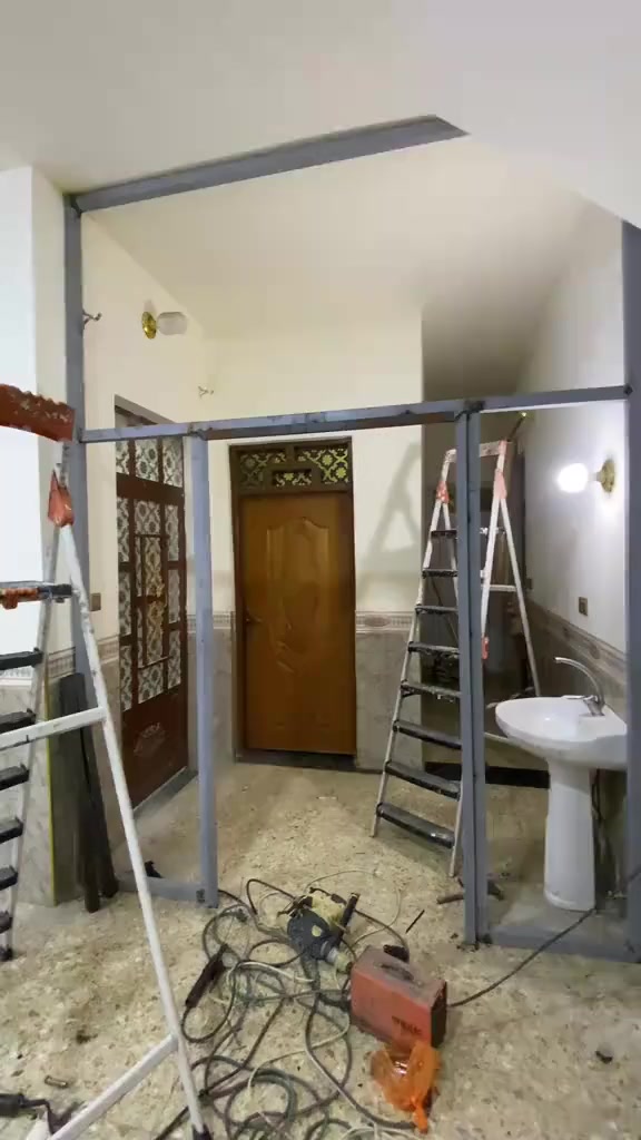 حداده عمر المحمدي لعمل جميع انواع الحداده ابواب شبابيك سقائف محجرات
جزء بسيط من العمل هـ *********** واتساب
