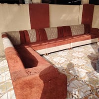 ديوان بلوك اسود 10 مقاعد. السعر 200رقمي 07733630610