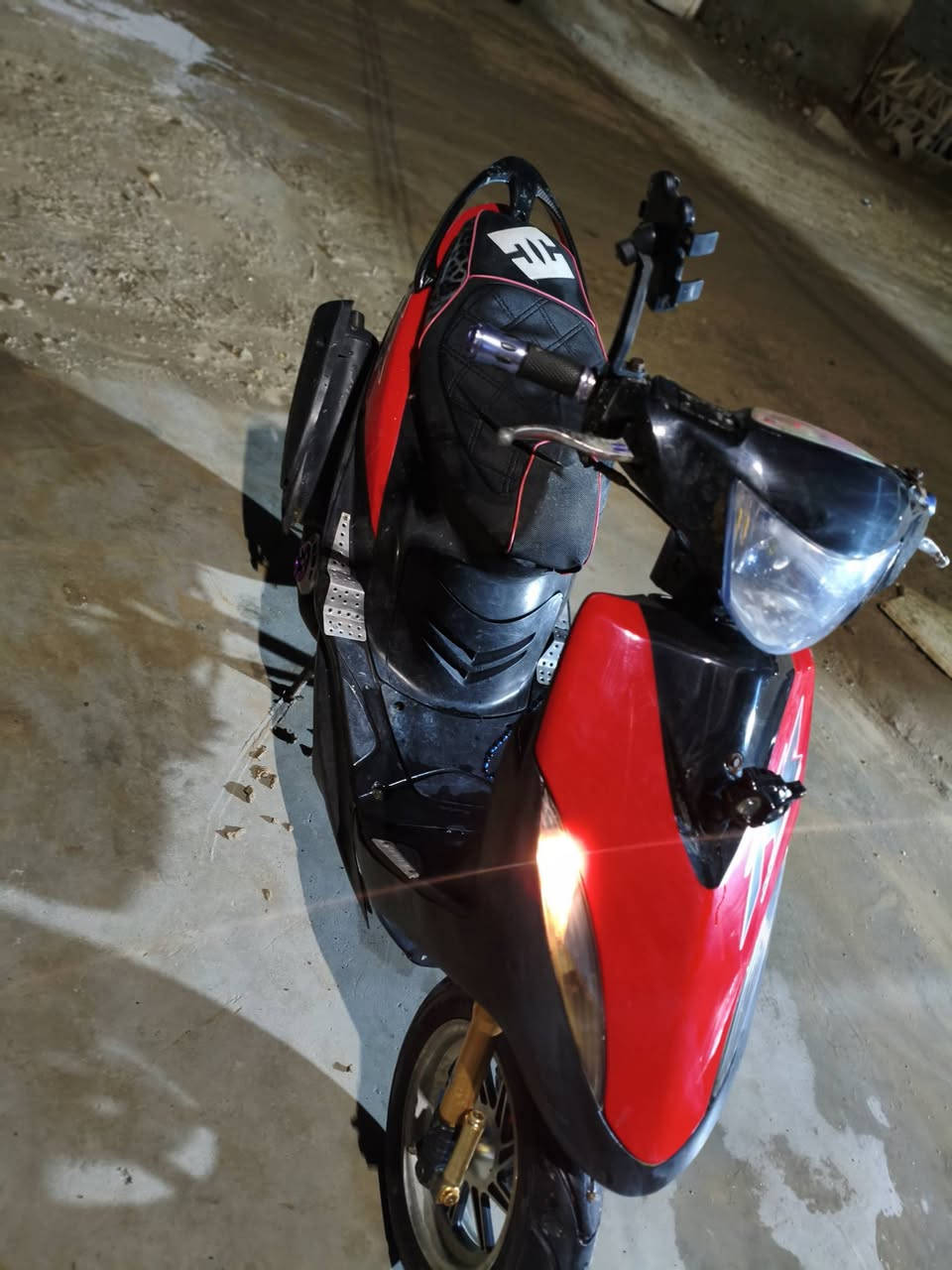 السلام عليكم دراجة للبيع ماكس عدله بوشه 49 بلادي مكاني ديالى بعقوبة *********** سعر خاص
