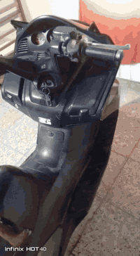 سلام عليكم سلفر 400 كلهة شغالة ماناقصهة شي بيهة صوت بل كور. ابيع على هل وضع. سعرهة. 750 او ببهة مجال ماني دورة رقمي ***********
