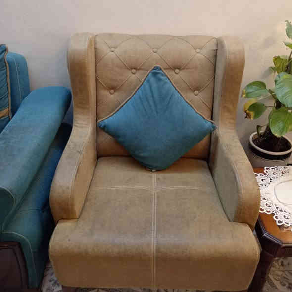 للبيع تخم تركي ٨ مقعد مستعمل
السعر ٤٠٠ بي مجال بسيط
التواصل مع الرقم ***********
