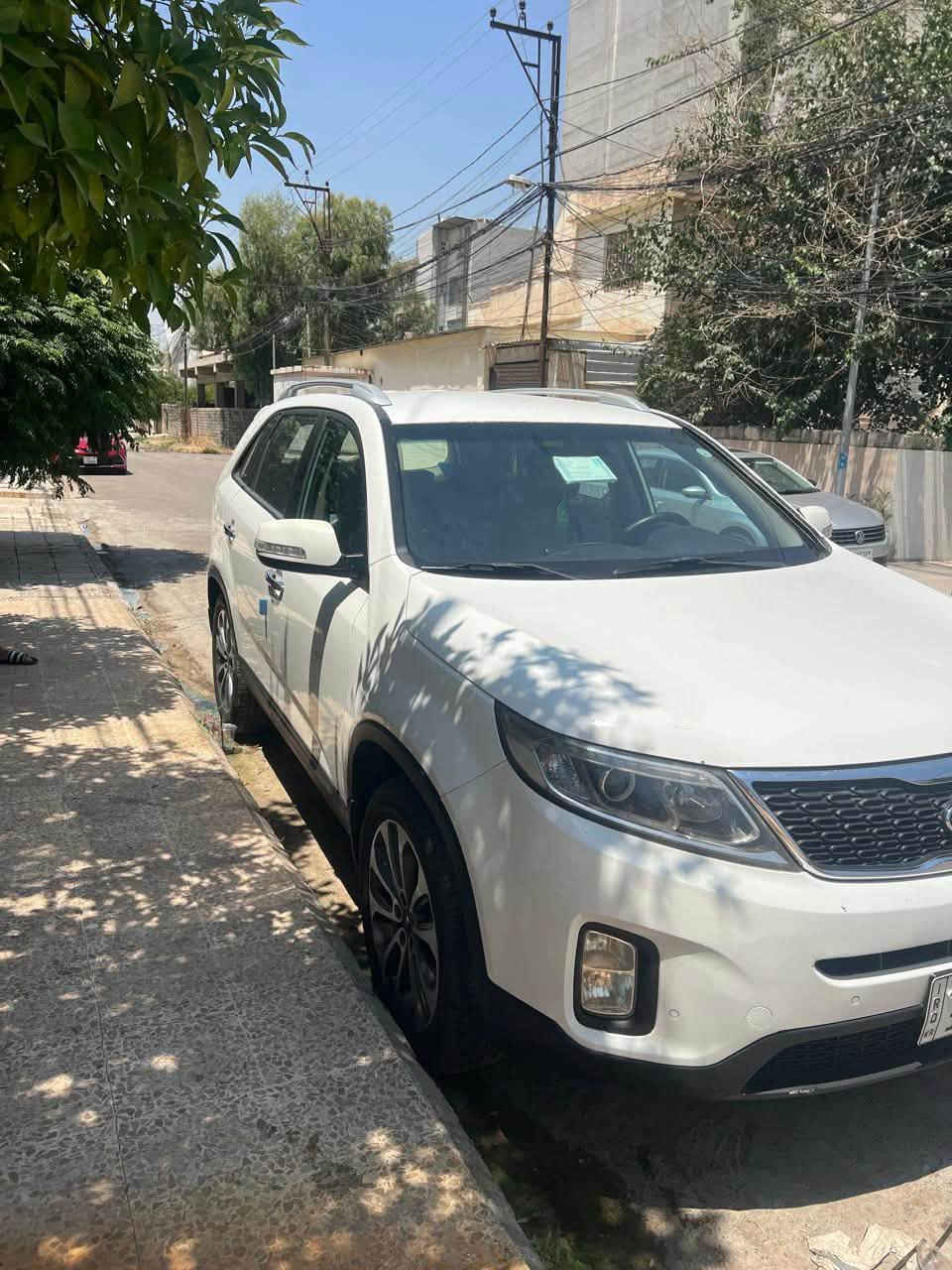 كيا سورنتو 7 راكب محرك 4 سلندر فول مواصفات بدون سلايت السياره مكفولة من الصبغ والبارد كفاله عامه محرك والكير شرط والسباره بأسم صاحبها الشرعي موديل 2014 التواصل على هذا الرقم حصرا غير متواجد على الفيسبوك 
***********
