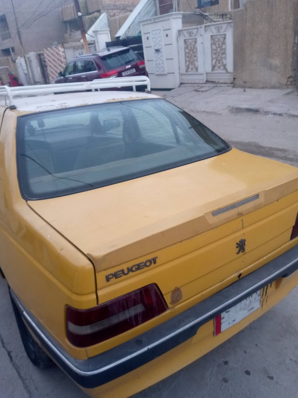 سلام عليكم بيجو للبيع موديل ٢٠١٥كير ومكينه وتبريد وحداديه كفاله رقم بغداد صاحبها متوفي مكان السيارة بغداد الجديدة السعر ١٥ وبيها مجال قليل ***********
