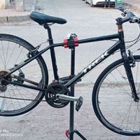 اخوان بايسكل للبيع  TREK C700 حجم الفريم 44.5 سيت شيمانو 3امامي 8خلفي ...
