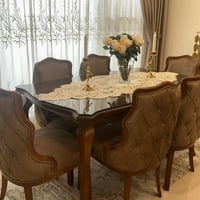 طاولة طعام • ٦ كراسي • استعمال شهر
