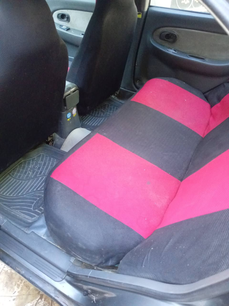 سلام عليكم كيا سيفيا للبيع  لسياره حلوه موديل 2001 كير ومحرك مكفولات لسياره مداور ثاني يوم تجي لسعر 38 وبيه مجال تفحص بيدك مكاني لحله سياحي لساده ***********
