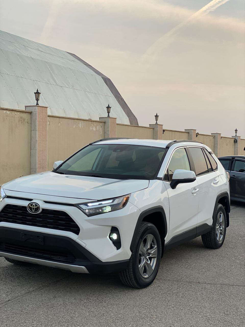 2023 TOYOTA RAV4, XLE  / راف فور
تويوتا راف فور 2023
السعر : 195 ومجال قليل 
الضرر : بوند صبغ و واحد چاملغ تعديل PDR
حجم المحرك 4 سلندر (2.5L)

مواصفات XLE  AWD
بصمة ابواب
بصمة تشغيل
صندوق كهربائي 
رادار أمامي
تحديد مسار
رادار جانبي (نقاط عمياء)
رادار خلفي
اوتو ستارت (Auto start)
اوتو ستوب(Auto Stop)
هاند بريك بصمة
اوتو هولد(Auto Hold)
تحكم وضعيات القيادة ECO,NORMAL,SPORT
مانع انزلاق+ABS
حساسات خلفية+كاميرا
تحكمات استيرن
اشاير بالمري 
لايتات زينون و عدسه 
بلاكتور زينون 
تبريد قطعتين 

وبقية مواصفات XLE المعروفة

*********** / كورك / واتساب اكر, نينوى
