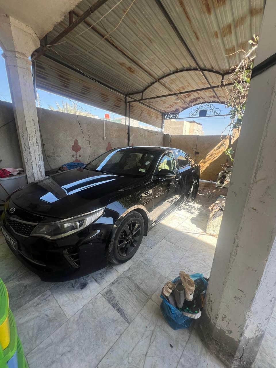 اوبتيما ١٦ وارد أمريكي داخله كلين وهنا بلعراق بيه بنيد تبديل وبيه بأرب باب السايق السياره جاهزه مكينه وكير وحداديه وتخم تاير رقم سليمانيه جديد للبيع أو مراوس *********** السعر ١١٧ البصرة, العراق
