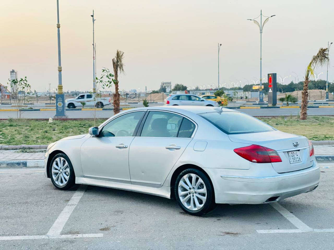 جنسس مديل 2013امريكي حادثه جاملغ وبنيد بدون داخل باقي السياره مكفوله من الضربه والصبغ سياره جديده وجاهزه حداديه تخم تاير محرك وكير مكفولات محرك 6سلندر مواصفات شاشه كامره تحكم استيرن بصمه تشقيل بصمه ابواب داخل بيجي كشنات جلد وكهربائي مري شفط رقم أربيل دولي السعر 96مع مجال للأستفسار ***********مكان السياره كربلاء( مكلف بالنشر )
