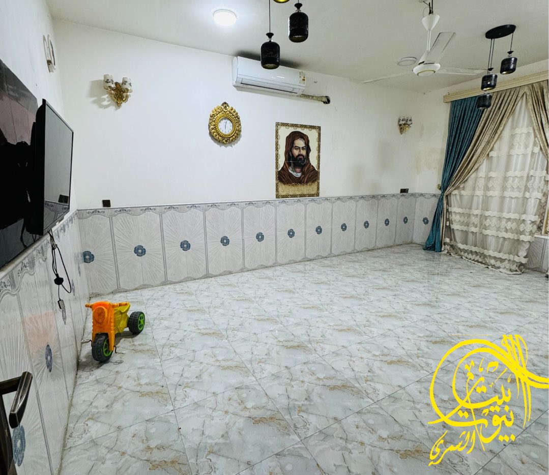 للبيع بيت 🏡
🔹 المساحة: 200 متر
🔹 طابقين

▫️ الطابق الثاني غير مكتمل
▫️ الطابق الأرضي جاهز للسكن
🔹 تفاصيل الطابق الأرضي:

✅ طارمة ✅ حديقة

✅ صحيات خارجية

✅ صحيات داخلية

✅ استقبال كبير

✅ مطبخ كبير

✅ هول كبير

✅ غرفة نوم كبيرة

🔹 تفاصيل الطابق الثاني:

🏗️ غرفة نوم مجمع صحي نقص ارضيات وجدران 

🔹 البناء: جيد 

📍 الموقع: كاع ابو غزال  – نادرة الثانية

📄طابو زراعي :

📞 للتفاصيل والاستفسار:

علي عذاب

📱 ***********
