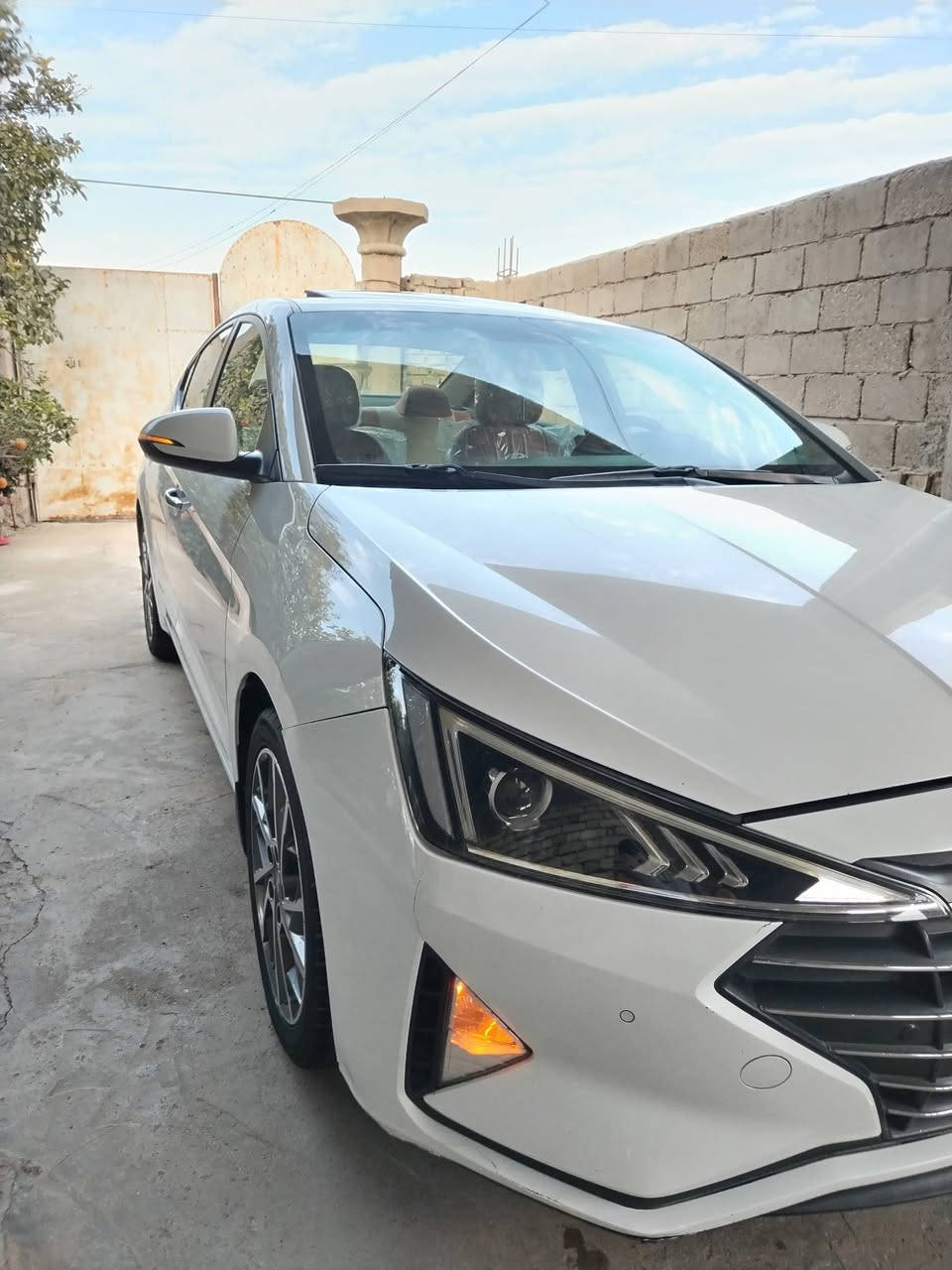 سلام عليكم
الانتره للبيع خليجي 2019
(كفالة عامة)
 ماشيه (70)
رقم بغداد انكليزي 
فول مواصفات (واحد.علئ واحد) 

فتحه سلايت +بصمه+قطعتين تبريد +تحكمات ستيرن +مرئي شفط + شاشه +كامره امامي خلفي +فول واحد علئ واحد+انضمة قياده +يدات نيكل+حساسات امامي خلفي +  خمسه ويل كب) سياره فول واحد علئ واحد
(لدات زنون) 
السعر (167)  وبيه مجال 
مكان (السياره كربلاء)  
رقم ***********
