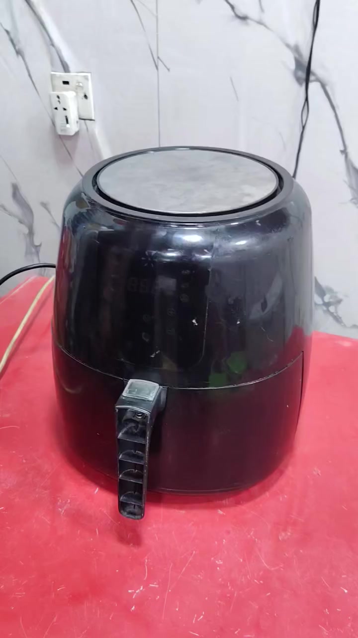 سلام عليكم شباب قلايه هوائيه مستخدم نضيف بهل شكل شغاله لتخدمه ينطينه سعر وبل عافيه


**إذا كنت صاحب هذا الإعلان وتريد حذفه لأي سبب، رجاءا أرسل رسالة إلى الدعم الفني**