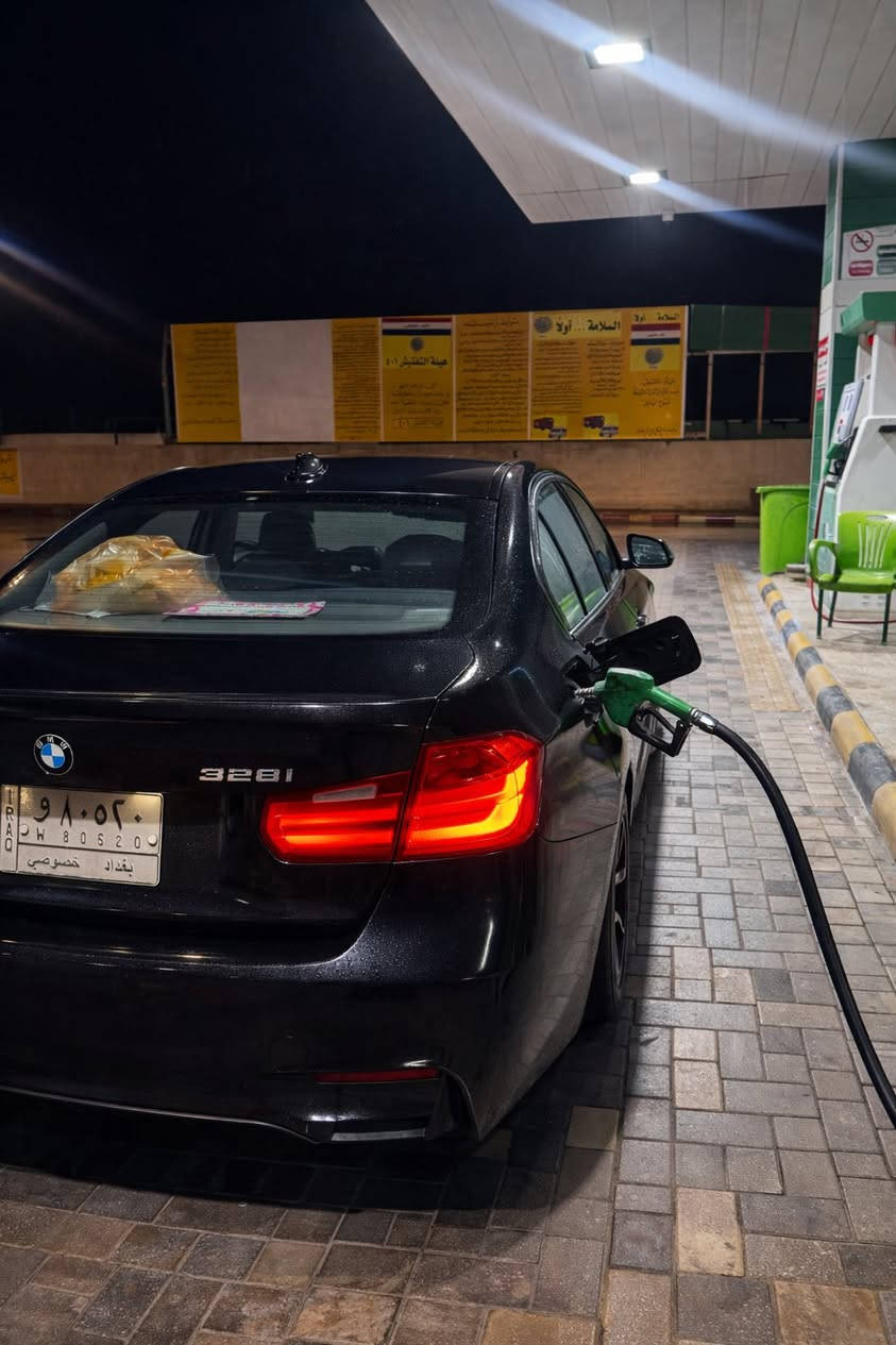 BMW 328i 2014
0786 331 4627‬
86km
