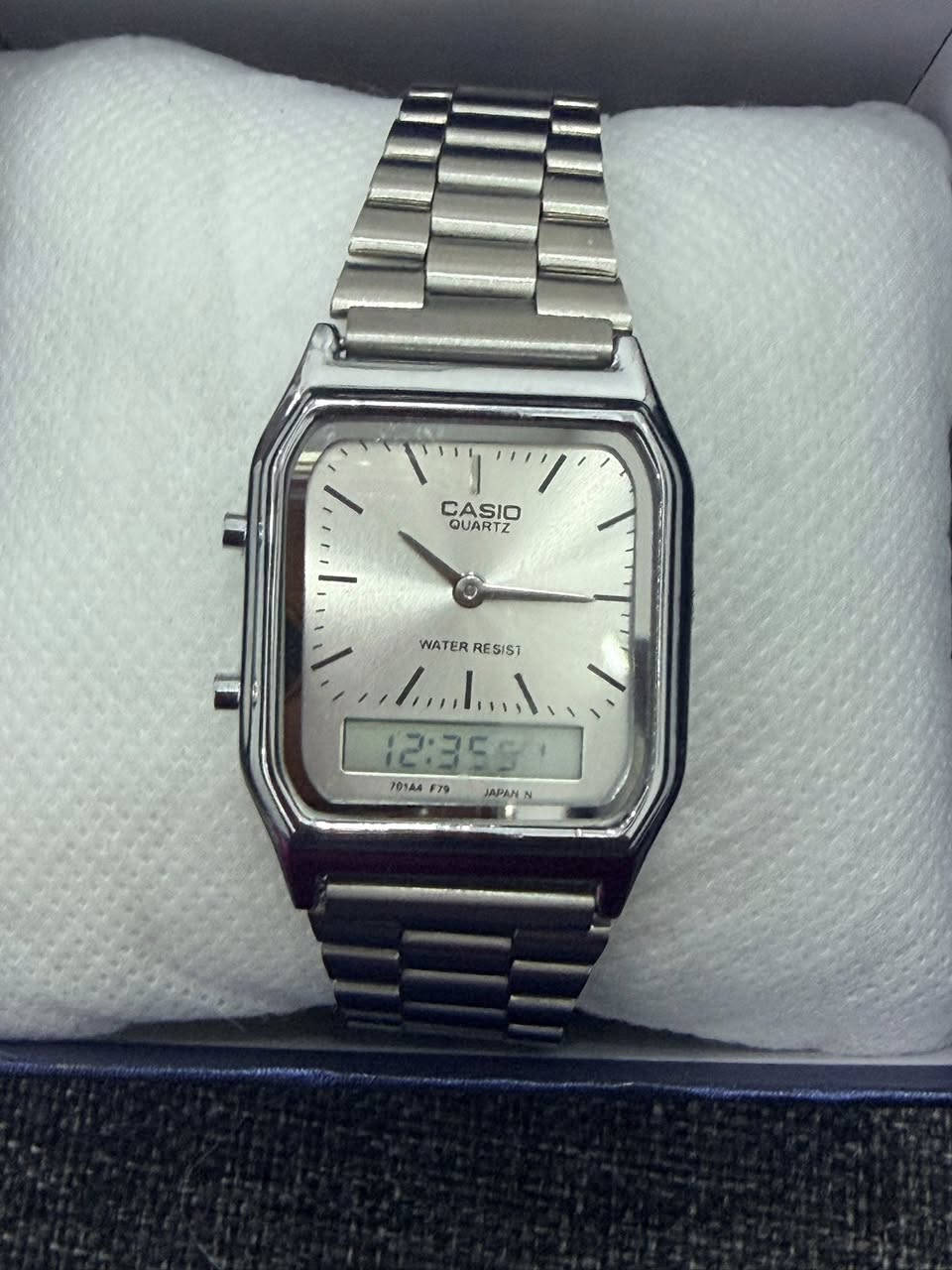 ساعة كاسيو ياباني اصلي غيرمفتوحة شغالة نظافة 100‎%‎100 تكدر تكول جديدة العنوان بغداد السيدية ***********
