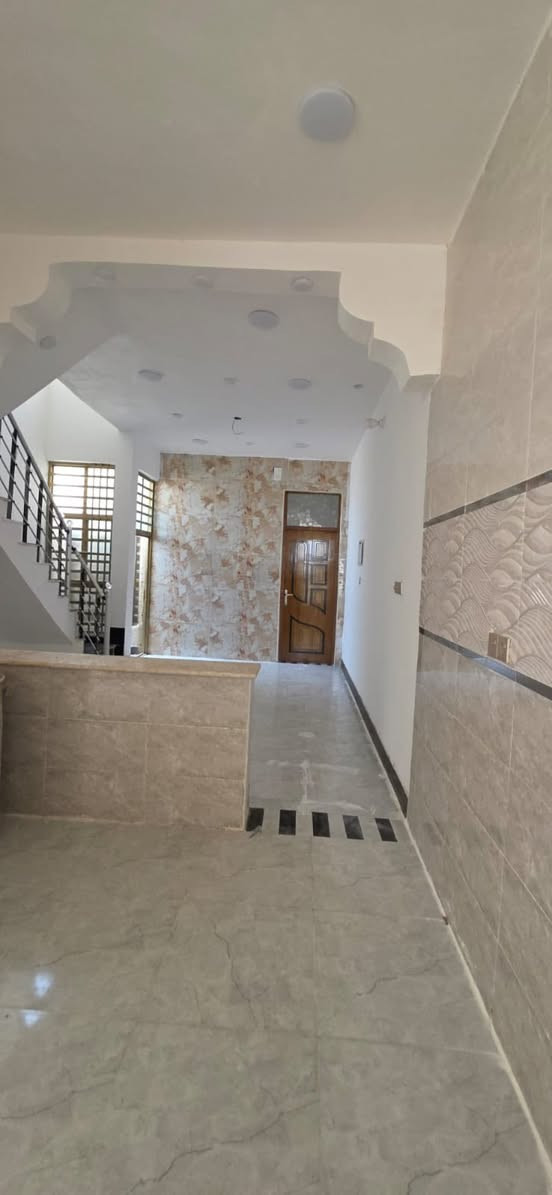 دور عدد ثنين للبيع مساحه كل بيت 100م طابق واحد حجي حسن الاولى قرب جامعه الامام الصادق الاستفسار *********** او مراجعه مكتب المختار للعقار الواقع في سايدين الجمعيات
