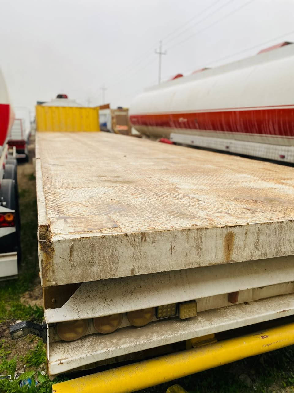 السلام عليكم 

للبيع عربانه فلات 

4 دناكير دبل تاير

نوع الدناكير:صيني مربع

طول العربانه:ونص.12متر 

العربانه موجود في معرض عادل 

عنوان كركوك مقابل جسر واحد حزيران 

سعر عربانه 70$ بي مجال قليل 

***********
