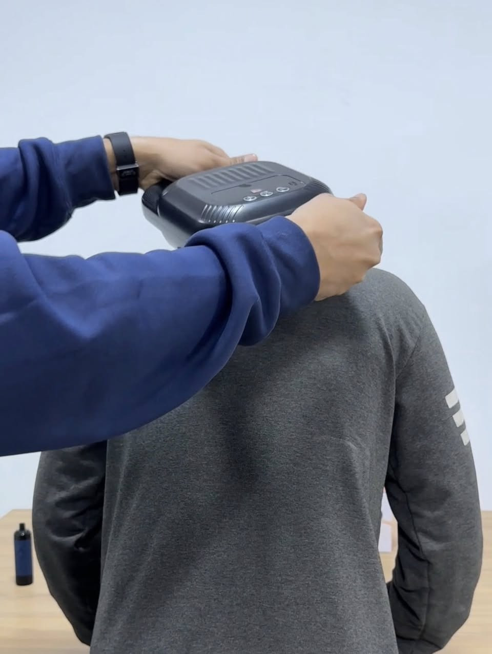 اهمشي الصحة لفلوس تروح وتجي👍👍 

داري نفسك شمنتظر؟؟؟!!!
تخفيف ألم العضلات 
وتحفيز الدورة الدموية بسرعة

جهاز تدليك بسعر30الف وتوصيل مجاني 
التوصيل لمدة يوم فقط


**إذا كنت صاحب هذا الإعلان وتريد حذفه لأي سبب، رجاءا أرسل رسالة إلى الدعم الفني**