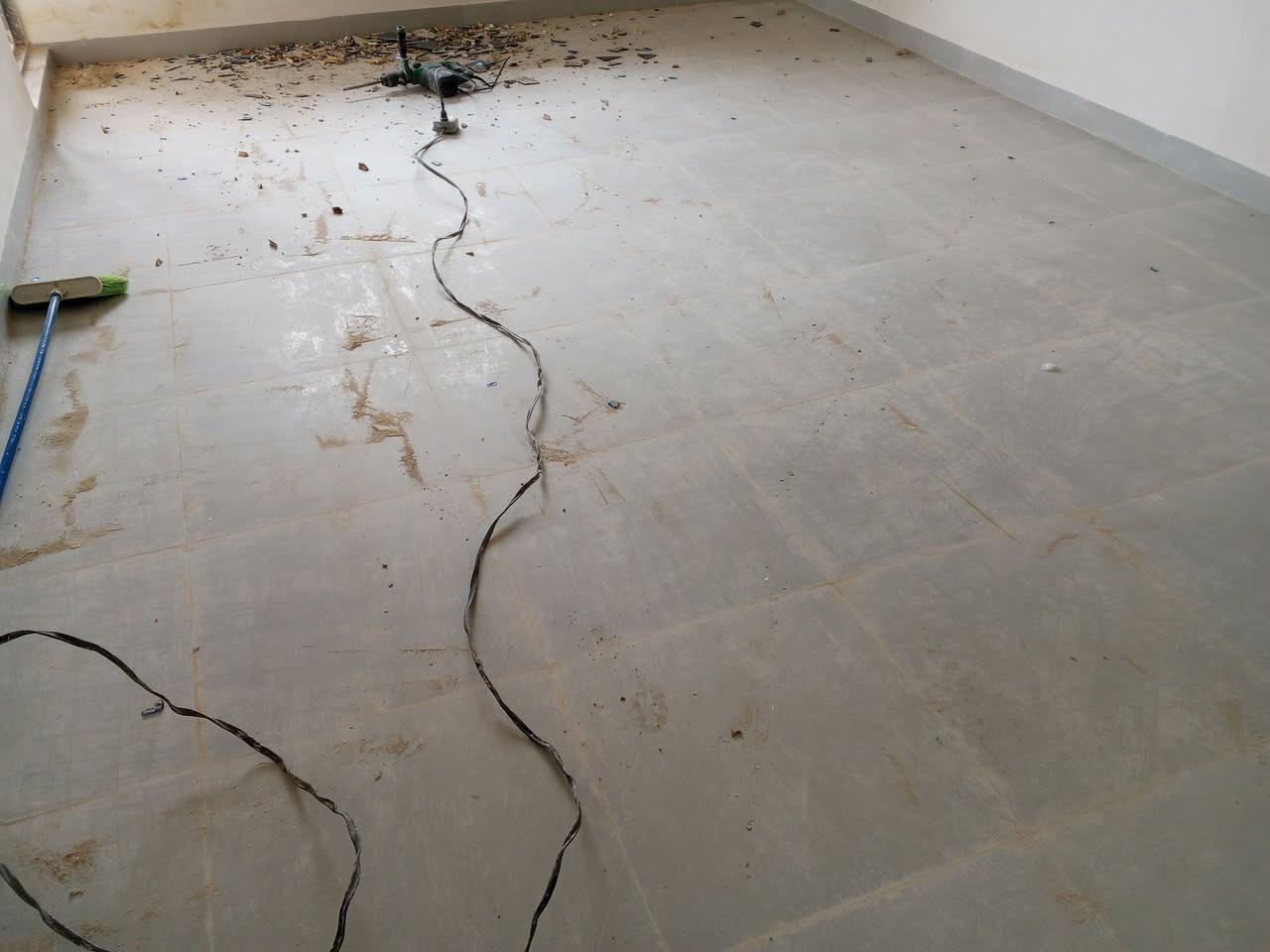 سلام عليكم يوجد كادر تنضيف بيوت ارضيه -+ جدران  سراميك +  شبابيك + بوب +دفن اساس وتنزيل اساس + وحفر اساس + اساس ضاهري + وتصفيط بلوك +تحويل بلوك. + تفليش +  تنضيف حدايق + تحويل رمل + سمنت + حصو + حفر فتال 🌚 اي استفسار واسعار جدا مناسب ***********@***********
