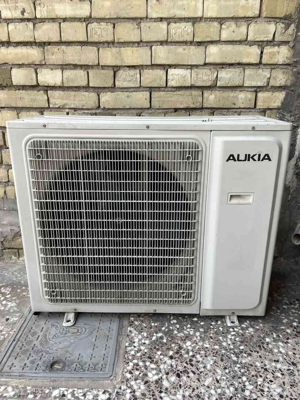 سلام عليكم اجهزه تبريد البيع 
3طن BALKIA
اخو جديد تبريد ثلج كامل 

واحد طن كري انفيرتر استخدم شهر 

ميديا 2طن 

طنين تبريد ثلج نوع I3EEKO

طن ونص انفيرتر نوع 
بغداد ***********
