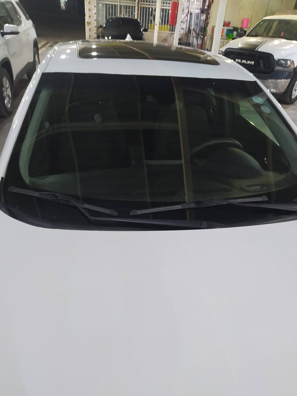 موديل ٢٤ ماشية ٢٦ الف بدون صبغ تبديل بنيد نفس اللون حادث خفيف تحويل مباشر السعر ١٦٥ الاتصال  *********** صور الحادث بالمنشور
