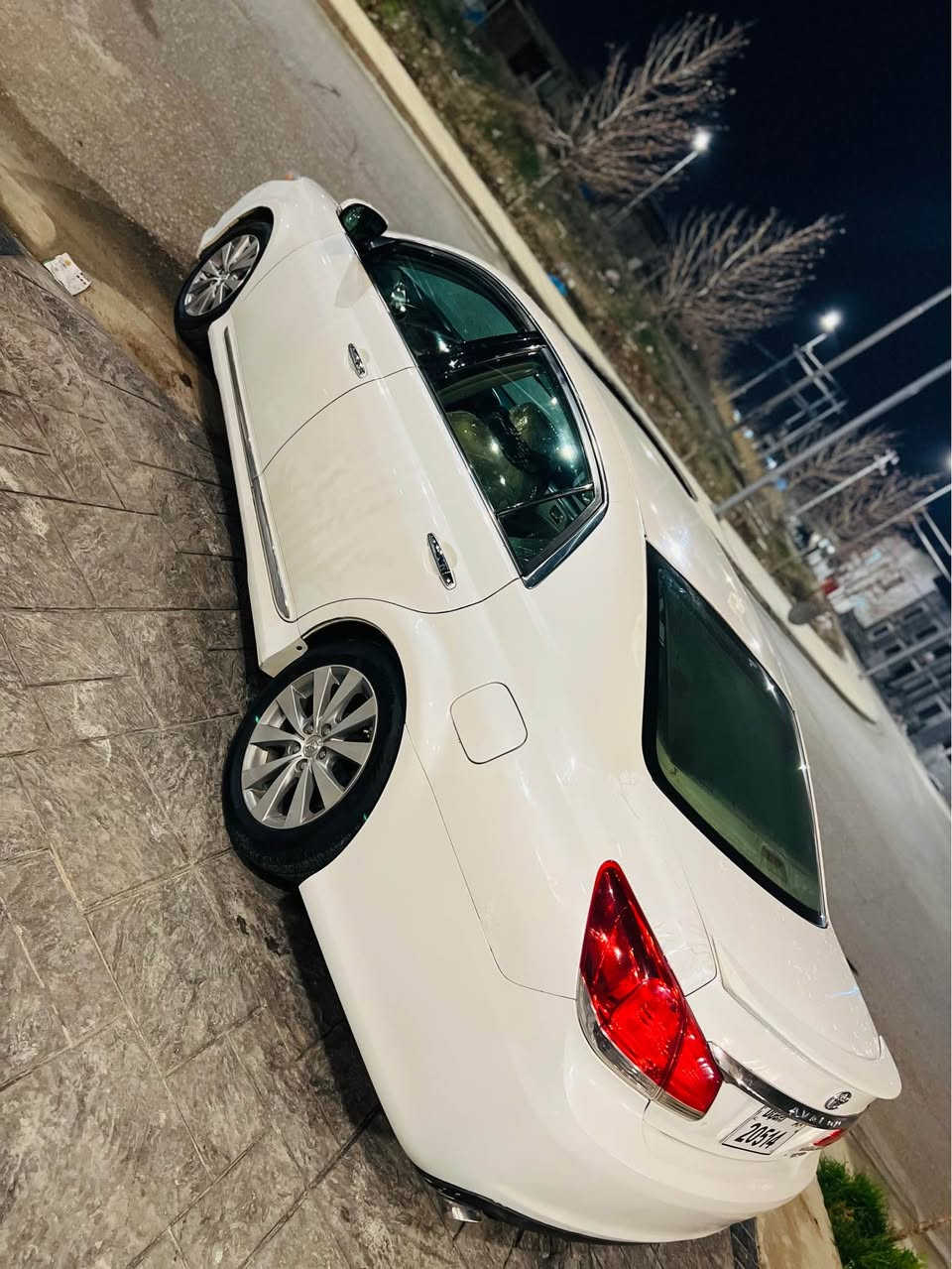 بەناوی خوای گەورەو میهرەبان تۆێۆتا ئەڤەلۆن ٢٠١١ ساخ ساخ ساخ رەقەم دوبەی فول مواسەفات لیمیتیدب پەردە سلەیت پەسمە کوشن خەزن کوشن ساردو گەرم کوشن کارەبا کامل پەمپە بەس بۆ جوانی بی دەحمو لیدران مەکینەی کراوەتەوە بەشەرت بی دوکەل بی بوخارە رەقەم تەلەفۆن *********** نرخ ١٠٠ گەلەو مەحەمەلا رانية, السليمانية
