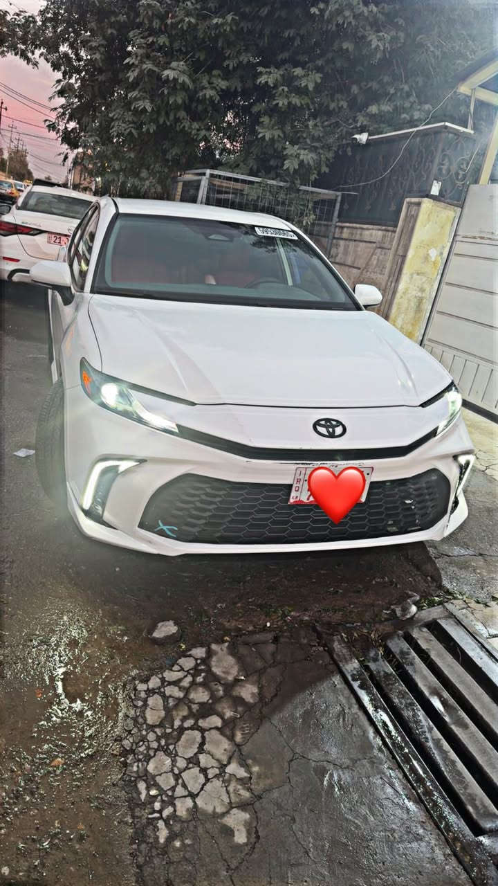 كامري 2025 se  كلين بدون حادث بدون ايرباك بدون ( تبديل و صبغ  و تعديل) اللون ابيض داخل جلد احمر حادثها تخريب فقط 
السعر 285$ 
*********** كركوك, العراق
