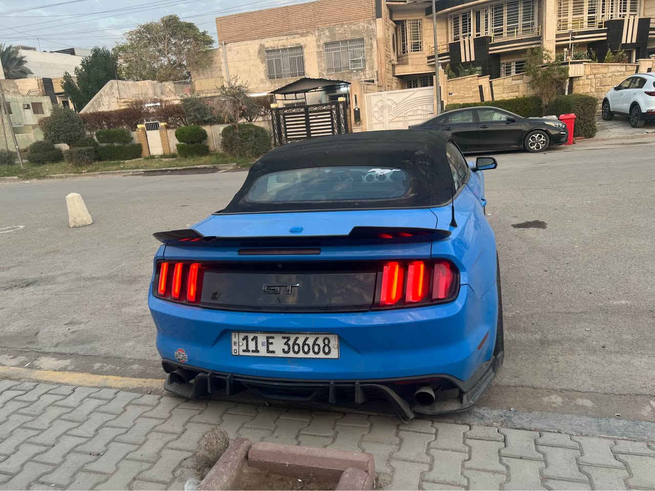 موستنك 2017 ايكو بوست كلين تايتل 
مواصفات Premium يعني فول

شاشة sync جبيرة
دشبول 7 الوان 
اشاير ترحيب 
رادارات
جلد مقاعد 2 كهرباء
تدفئة وتبريد
شفتات رياضي
والبقيات معروفة

الاضافات
دفيوزرات كاربون فايبر 
اكس بايب يم الوادي
عطاس اصلي من ايمن نغمتة كلش حلوة
برمجة مرتبة بيها اكتف اكزوزست
شوتة رياضية
ويل فيرادا وتخم تاير جدييد مو بالة
منضومه اكتفات وباتري جديد
بلكات نوزلات ريسنك

السيارة عليها ادامة من جميع النواحي وعليها رقم حلو ماشية ٧٦ميل حقيقي

رقم جديد و هزة وفحص كلة جديد 

ملاحضة : السيارة بيها كد شبر جوة باب السايق تكحيل بالكارت وبارد بسيط بالجاملغ الخلفي
 ومبدل بستم يم حيدر الكردي شغل درجه اولى 

مكان السيارة بغداد زيونه

للاستفسار : ***********

سعر ١٣٨ ورقه وبيه مجال Colombo, Sri Lanka
