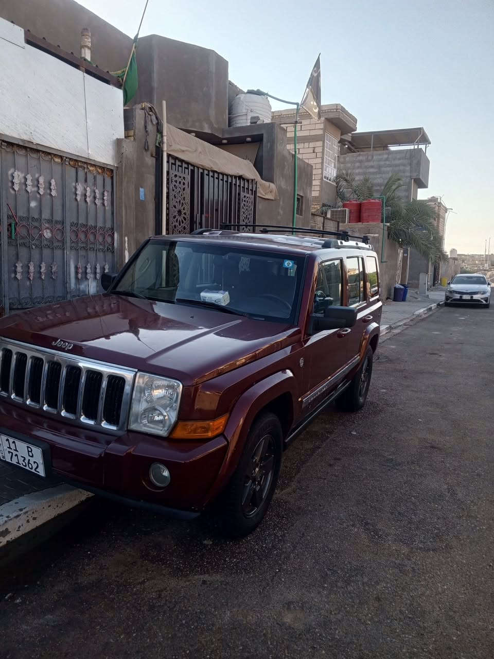 جيب كوماندر 2007 محرك V6 بأسمي تحويل ثاني يوم 
محرك وكير بالكارتون توني شادهن توويل حداده كهربائيات لوك 
7 راكب تبريد 3 قطع دواخلها نظيفه كلش مري شفط تحكم ستيرن جهتين حادثها مدكر الامامي الأيمن و البنيد مكاني البصرة سعرها 110 رقم تلفون ***********
