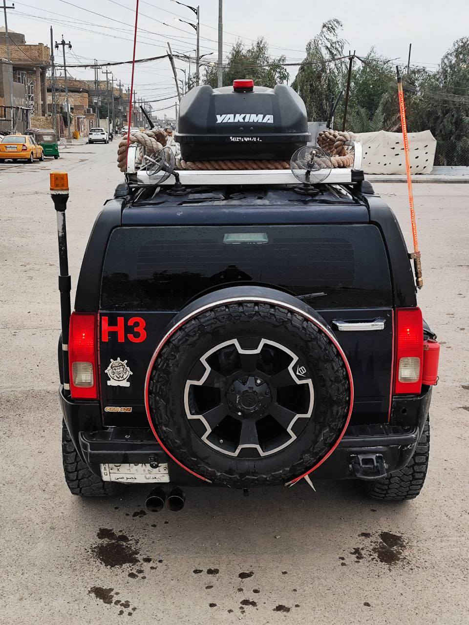 همر H3 
موديل 2008 
رقم بغداد تحويل مباشر مشروع وطني محرك كير مكفولات تبريد تتفئه حداديه جديده باتري جديد تخم تاير سستم كامل فول مواصفات 
فور ويل دمام شاشه كامرات 
السعر 70 ورقه بيها مجال شي قليل 
السياره مصبوغه عام 
هاتف *********** 
مكاني كوت مركز مدينه
