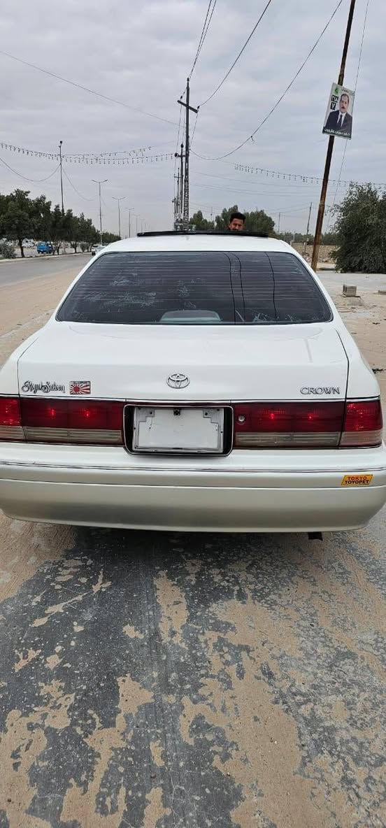 السلام عليكم راس الثور للبيع موديل 2001 مداور ثاني يوم  فول فتحه كشنات كهربائيات تحكم استرين  رقم بغداد انكليزي عندي وصل الرقم او وصل السنويه انته تاخذ انكليزي مني  مكفوله من الكص او نقل الجثه مكينه او كير بل جيس تخم تاير جديد  مكينتها فيشه او بطل اسود بيها شلعه اشك الكاع   تبريد ثلج غرفه جديده دشبول جديد حداديه نص عمر بيها ضربه بل جاملغ الخلفي فقط السعر ب ٩٠  او بيها مجال  قليل بيع فقط  العنوان نجف كوفه قرب معمل الببسي  رقم التلفون *********** ( السياره احله من الصوره)
