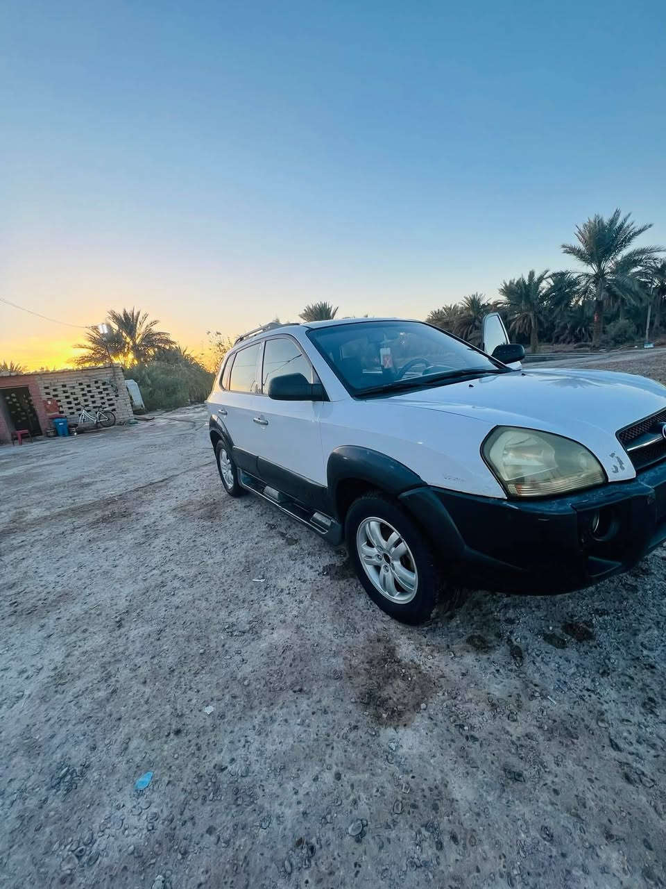 سلام عليكم من رخصه الادمن سياره هونداي توسان خليجي 2008 رقم كربلاء السياره ماشيه  111 الف كير مكينه تبريد كله على وضع الشركه السعر  95 او بيه مجال حك الجيه ***********
