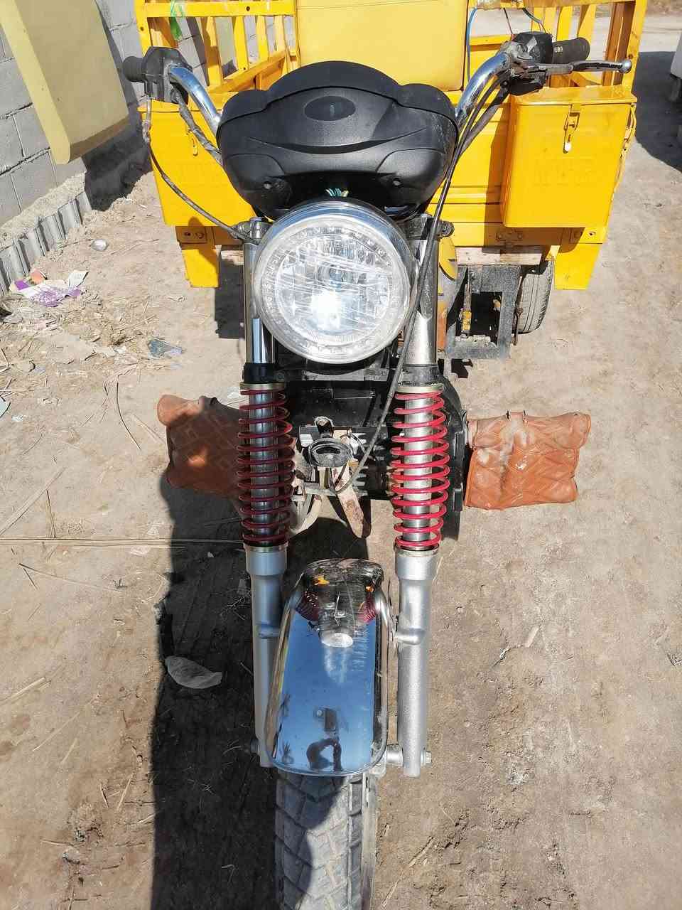 سلام عليكم ستوته لبيع امتيار مديل 17 نضيفه نكرت سلف اوراق مكان كرمت علي سعر 1300بيهه مجال ***********
